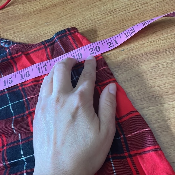 💟Plaid tank top💟 size XL RED AND BLACK - Picture 6 of 7